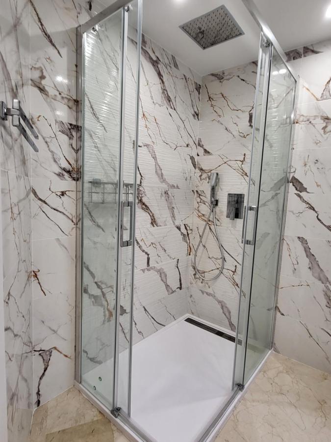 Marbella Edificio Puerto Azul Apartment Luaran gambar