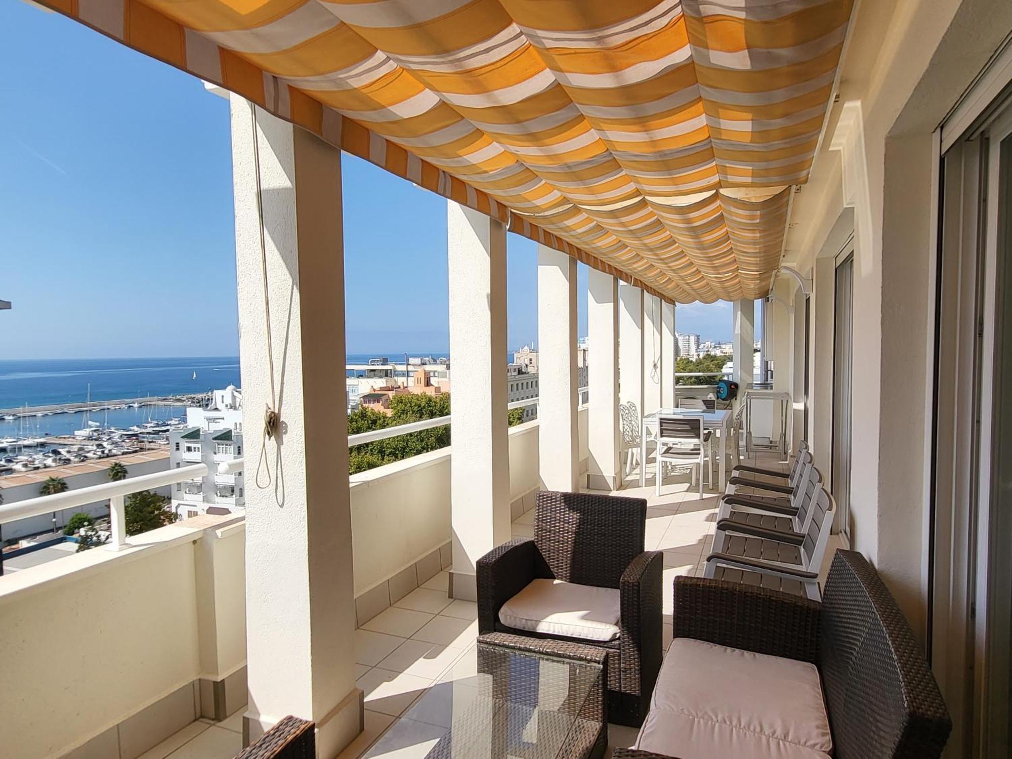 Marbella Edificio Puerto Azul Apartment Luaran gambar