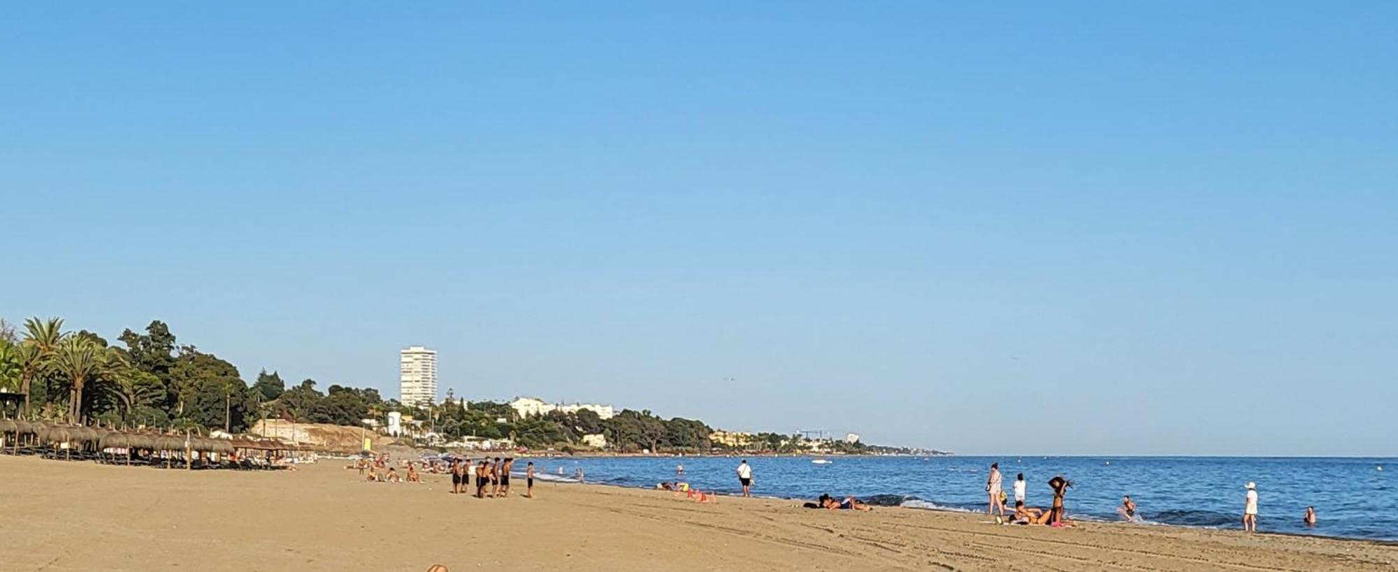 Marbella Edificio Puerto Azul Apartment Luaran gambar